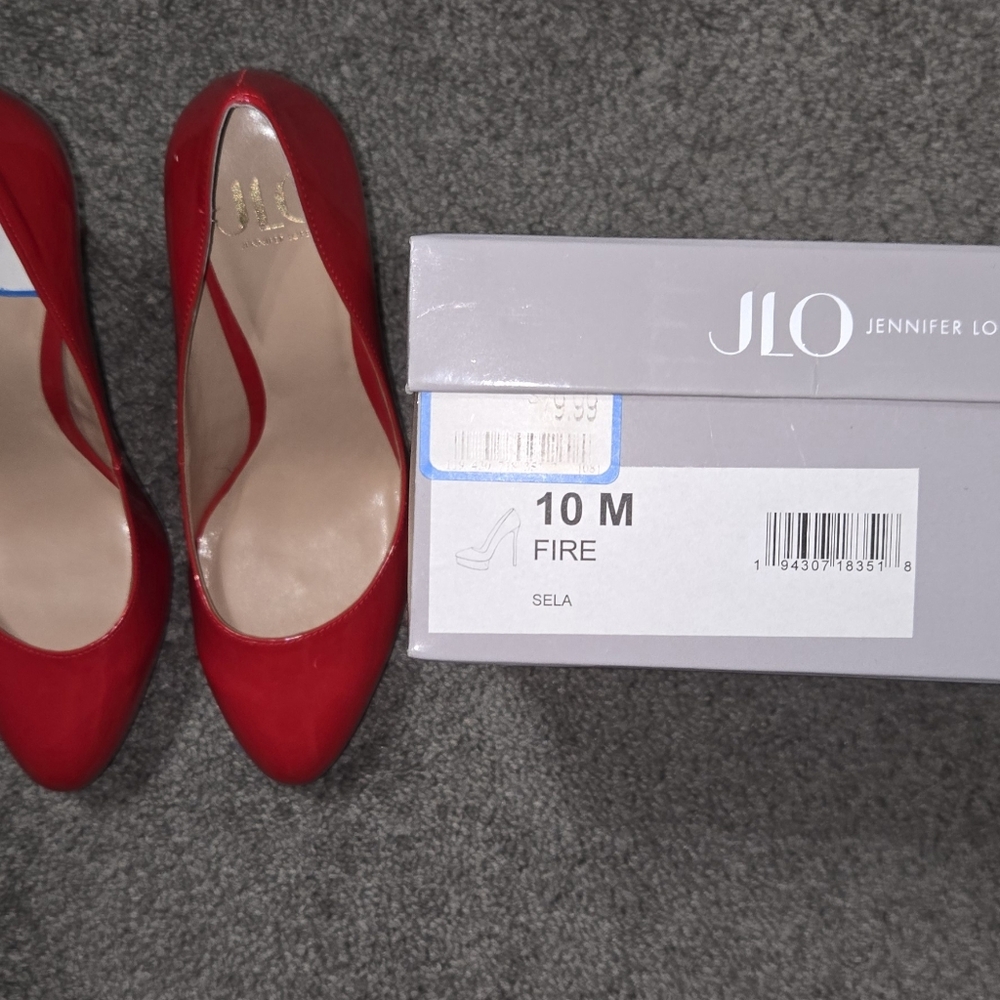 Jennifer Lopez Fiery Red Heels